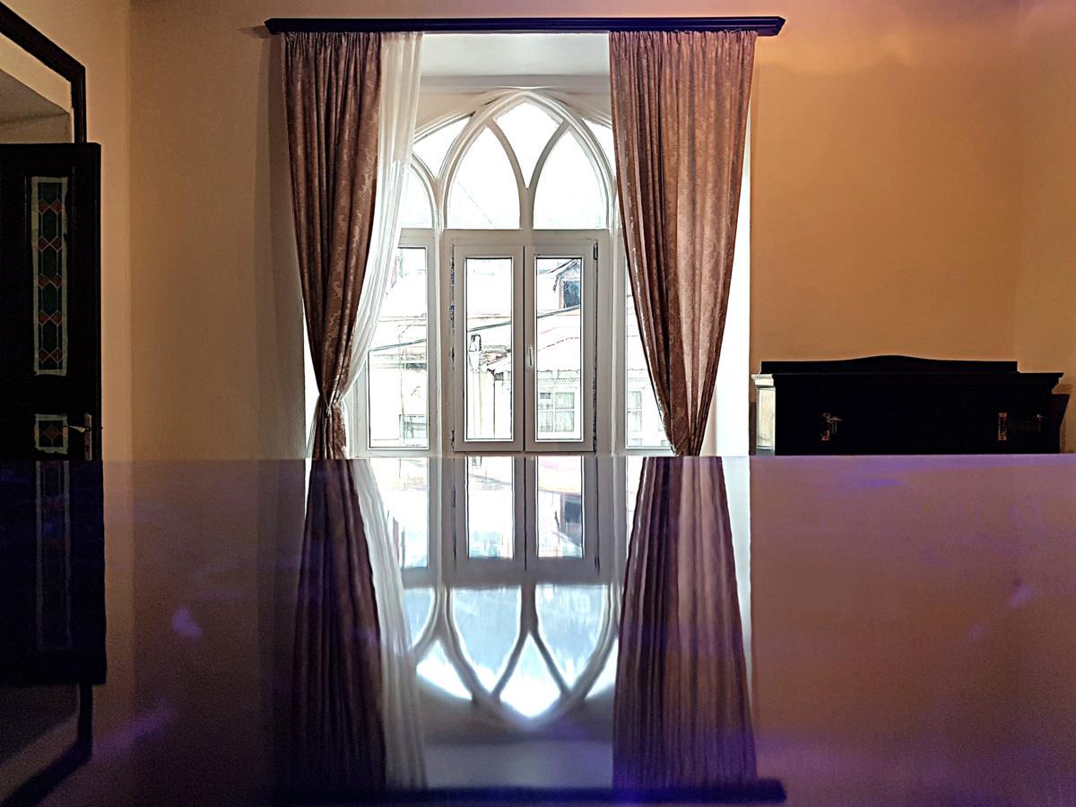 Central Location King Size Bed Tbilisi Exterior photo